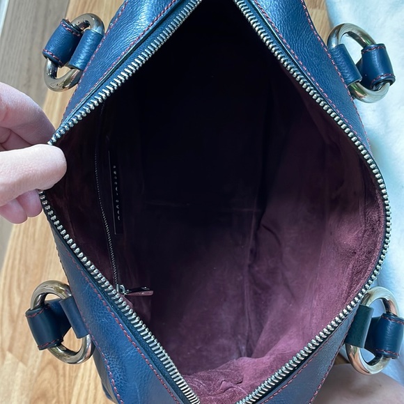 Marc Jacobs leather top handle / shoulder bag. Navy with dark red top stitch - Picture 14 of 16